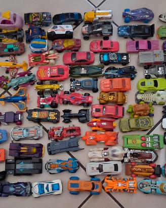 🏁 124 Hot Wheels: Il Garage dei Sogni!