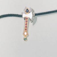 Ciondolo ascia Diamanti e  oro 18kt