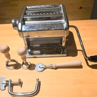 Ampia 150 lusso macchina per pasta con accessori