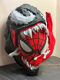 Statua Spiderman - Venom 22CM