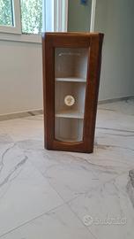 Angoliera a vetrina per cucina 
