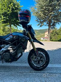 Aprilia dorsoduro 750
