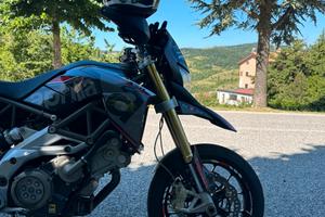 Aprilia dorsoduro 750