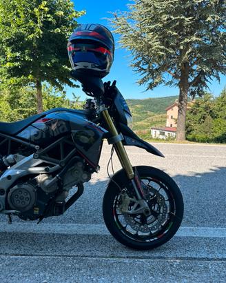 Aprilia dorsoduro 750