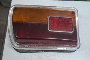 Faro posteriore sinistro Carello Alfa GT Junior
