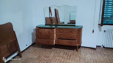 Comó con specchio antico in legno