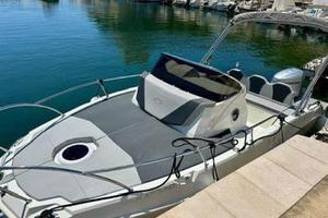 BARCA SPEEDY CAYAMAN CON HONDA 150 cv