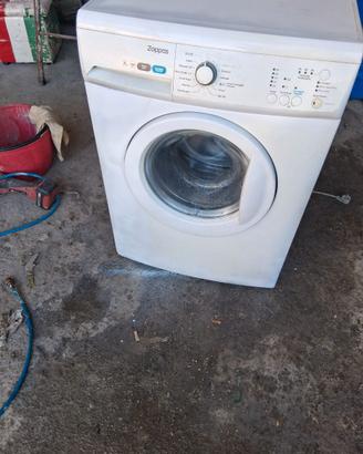 Si vende lavatrice Zoppas  kg 7