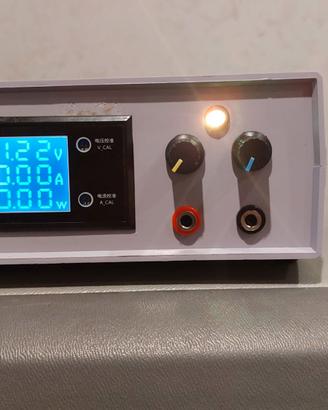 13 - ALIMENTATORE DA BANCO MINI 1,2-23V 3A NUOVO!!