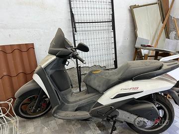 Scooter cilindrata 250