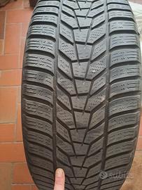Pneumatici treno di gomme invernali  Hankook