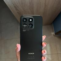 Honor XB8