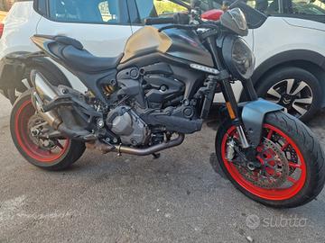 Ducati Monster 937