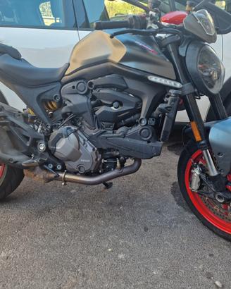 Ducati Monster 937