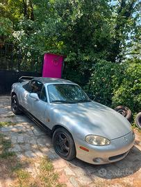 Mazda MX - 5 NBFL 1.6 – 2003 – 200.000 km