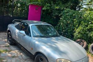 Mazda MX - 5 NBFL 1.6 – 2003 – 200.000 km