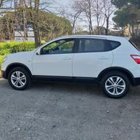 Nissan qashqai 1500 acenta