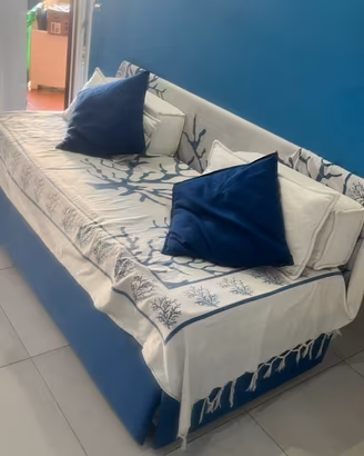 Letto con lettino scorrevole a scomparsa
