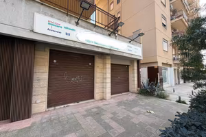 Autonomia Siciliana- Sampolo: locale comm. 700 mq