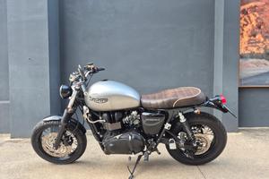 Triumph Bonneville 900 cafe Racer