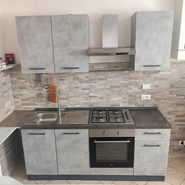 cucina completa, no frigo