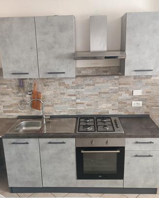 cucina completa, no frigo