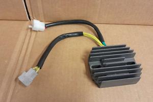 Regolatore tensione Ducati Monster 600 620 900 750