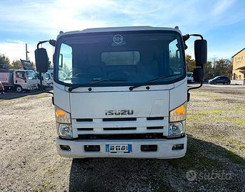 Isuzu P75 per raccolta rifiuti