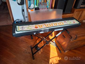 tastiera Yamaha con tasti pesati 