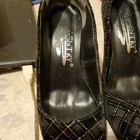 VINTAGE, scarpe a punta in velluto con disegno geo