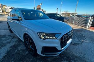 Audi Q7 4 S Line 5.0 3.0 Tdi