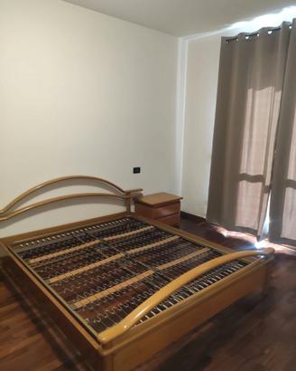 Letto matrimoniale in legno