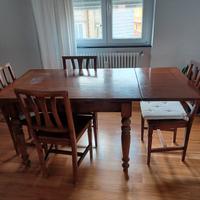 tavolo di legno  allungabile 