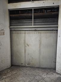 Magazzino via vittorio veneto