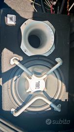 subwoofer jbl + amplificatore