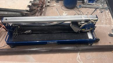 Tagliapiastrelle ad acqua