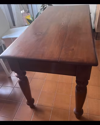 Tavolo in legno