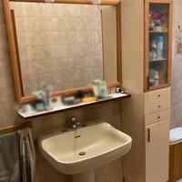 Mobile e specchio bagno