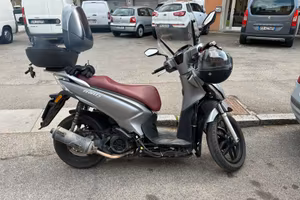 Scooter INCIDENTATO Kimco People s 125