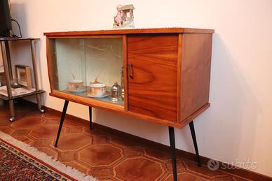 MOBILE IN LEGNO ANNI ’70