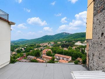 Appartamento di 93 m² con 3 locali a Monte Compatr