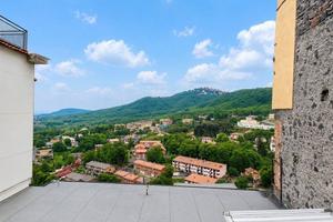 Appartamento di 93 m² con 3 locali a Monte Compatr