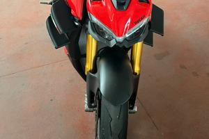 Ducati Streetfighter v4s 2023