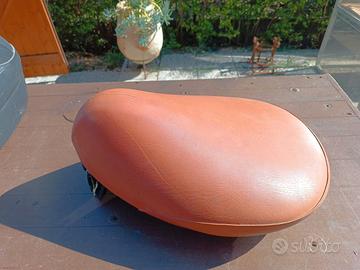 Sedile e bauletto scarabeo 50