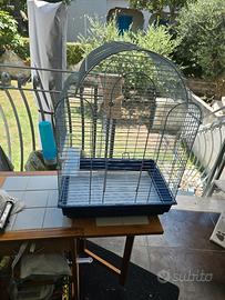 Gabbia per pappagalli con accessori