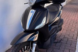 Piaggio Beverly 300 2015 – Michelin nuove – YSS
