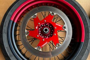 Cerchi motard honda crf