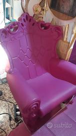 Poltrona slide queen of love con pouf  abbinato