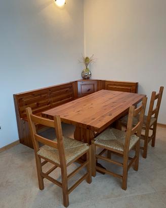 Set da pranzo in legno massello con panca ad