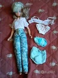 BARBIE Mattel orig. 1987 con 28 vesti,zaino, sedia